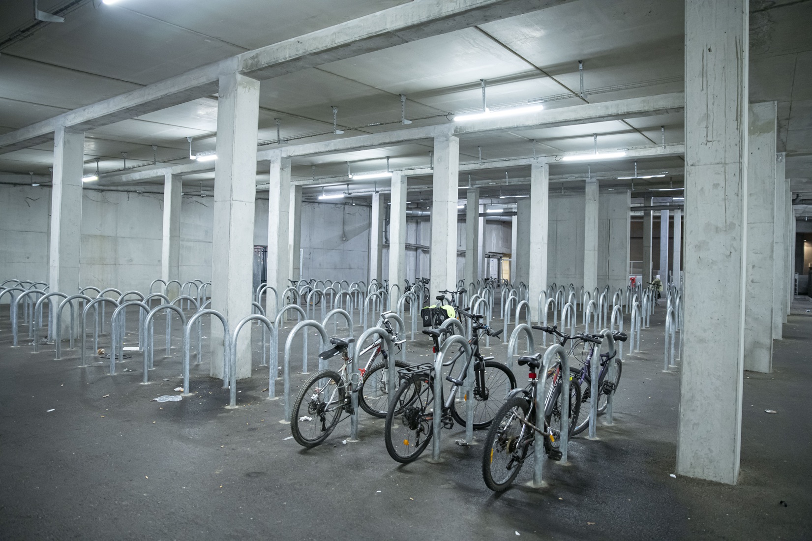 parking velos LDLC Arena
